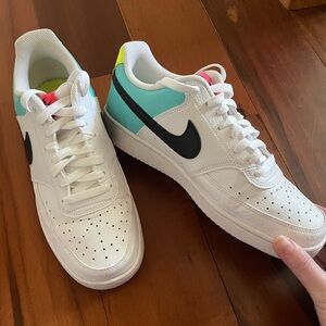 Nike Court Vision Low in White Black Aurora Green women’s size 9.5